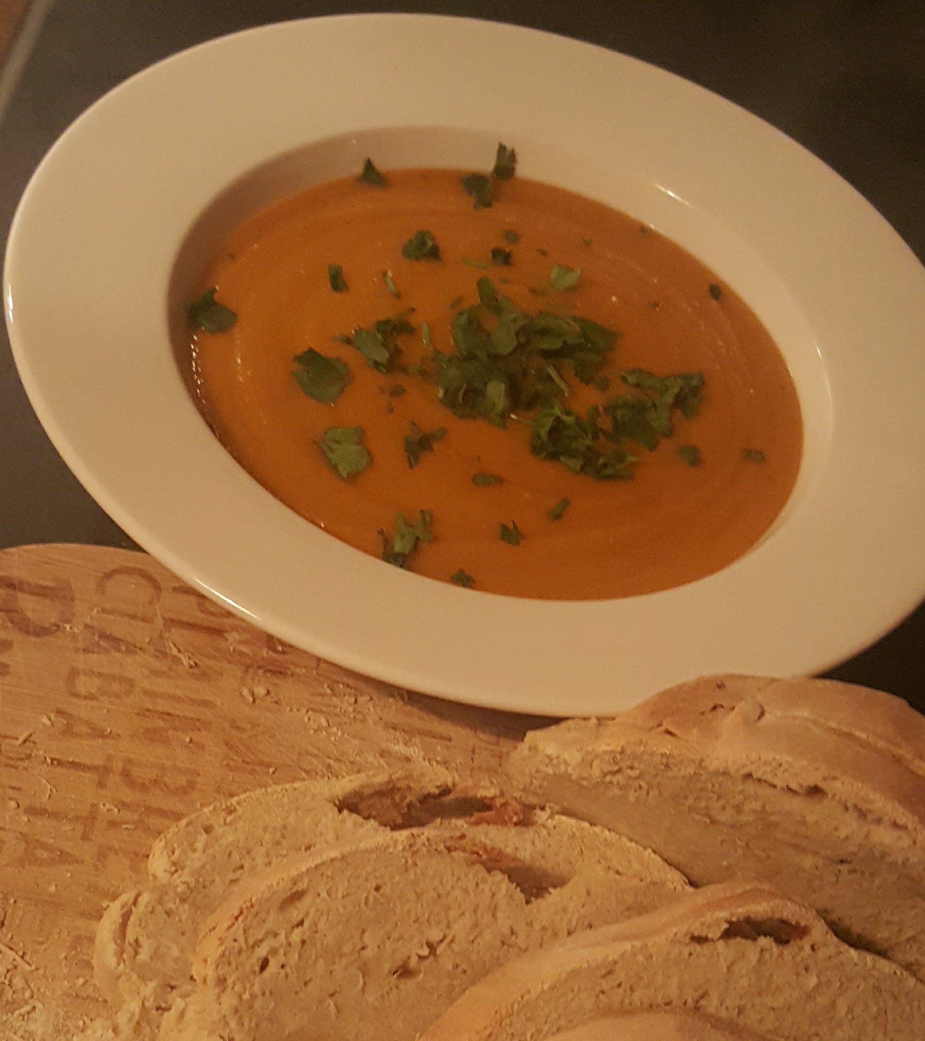 Spicy Carrot and Lentil Soup