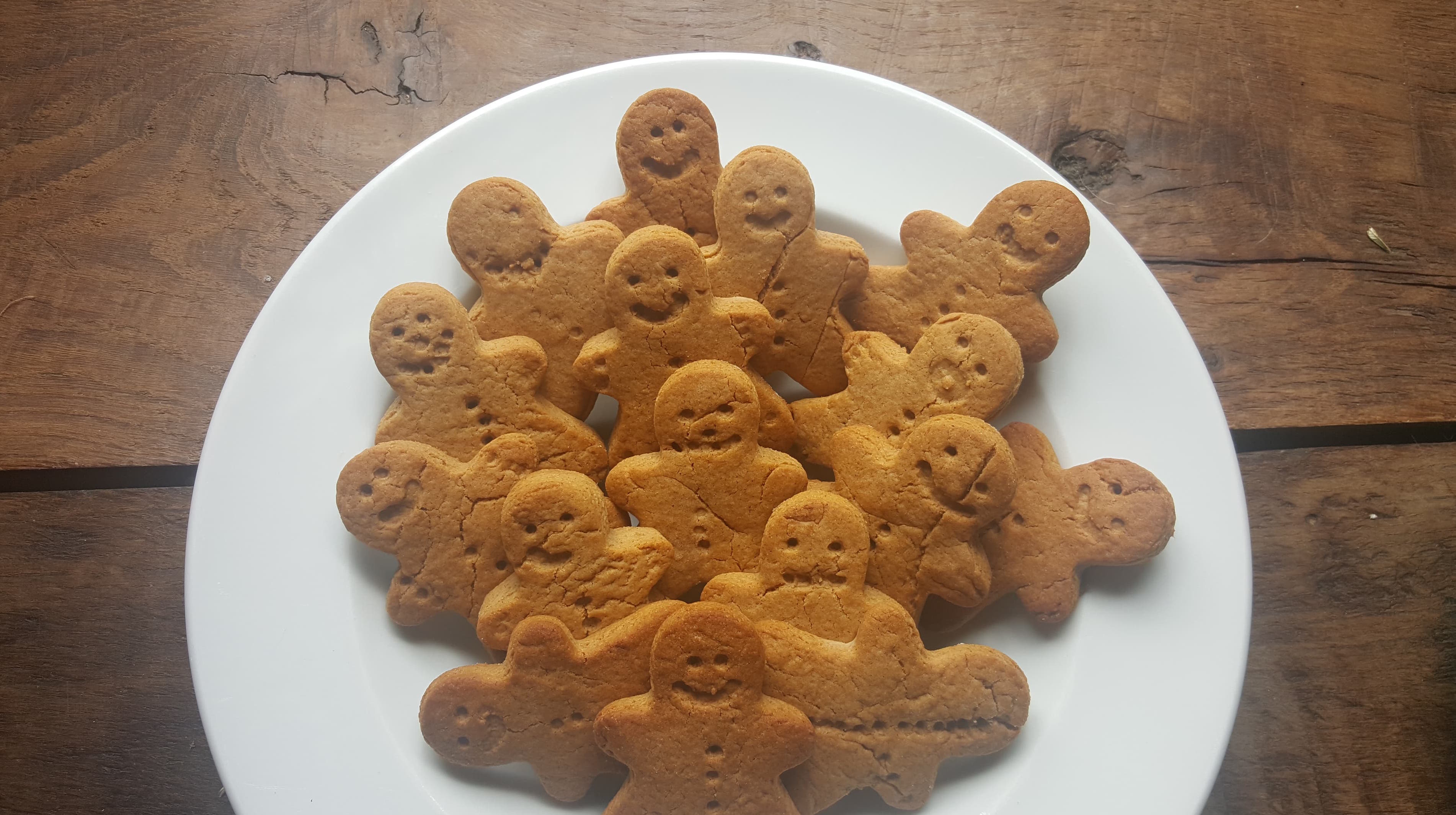 Cece's Favourite Vegan Gingerbread Men